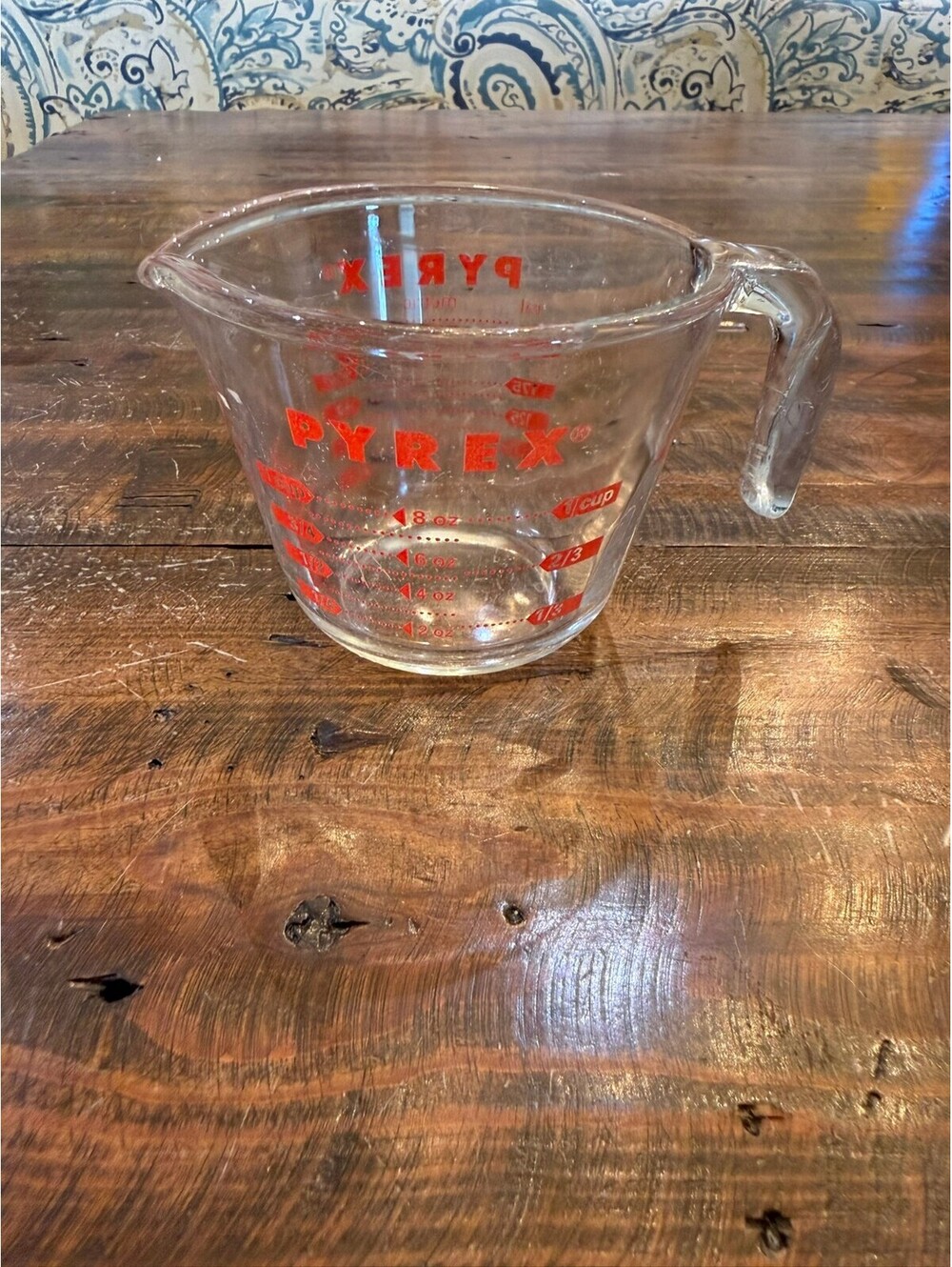 Vintage Pyrex 1-Cup Glass Measuring Cup with Red Lettering